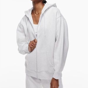 Aritzia Tna Cozy Fleece Boyfriend Zip-up Hoodie